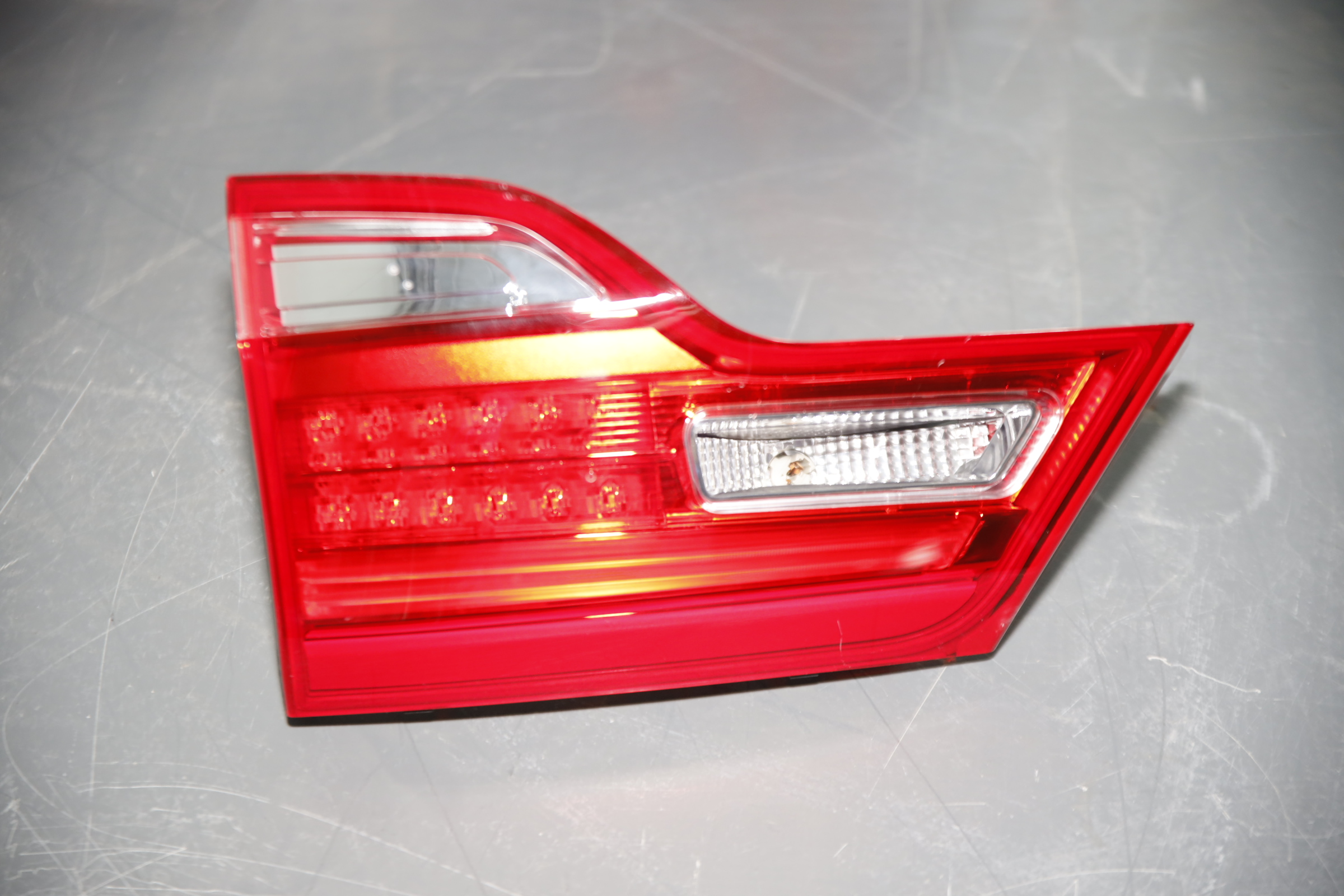 J11后灯B（沈阳华晨-华颂7）