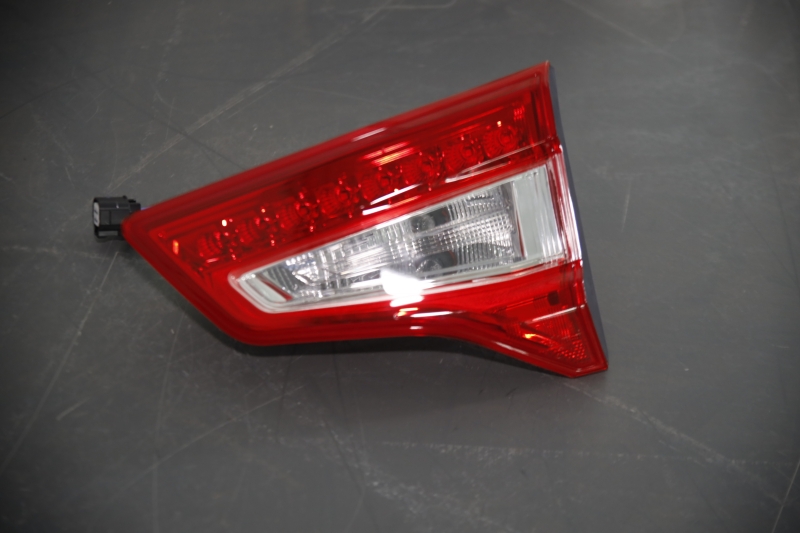 S301后灯B（北京长安-CS75）