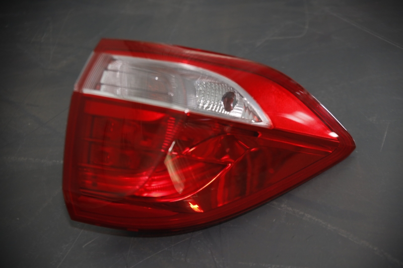 J11后灯A（沈阳华晨-华颂7）